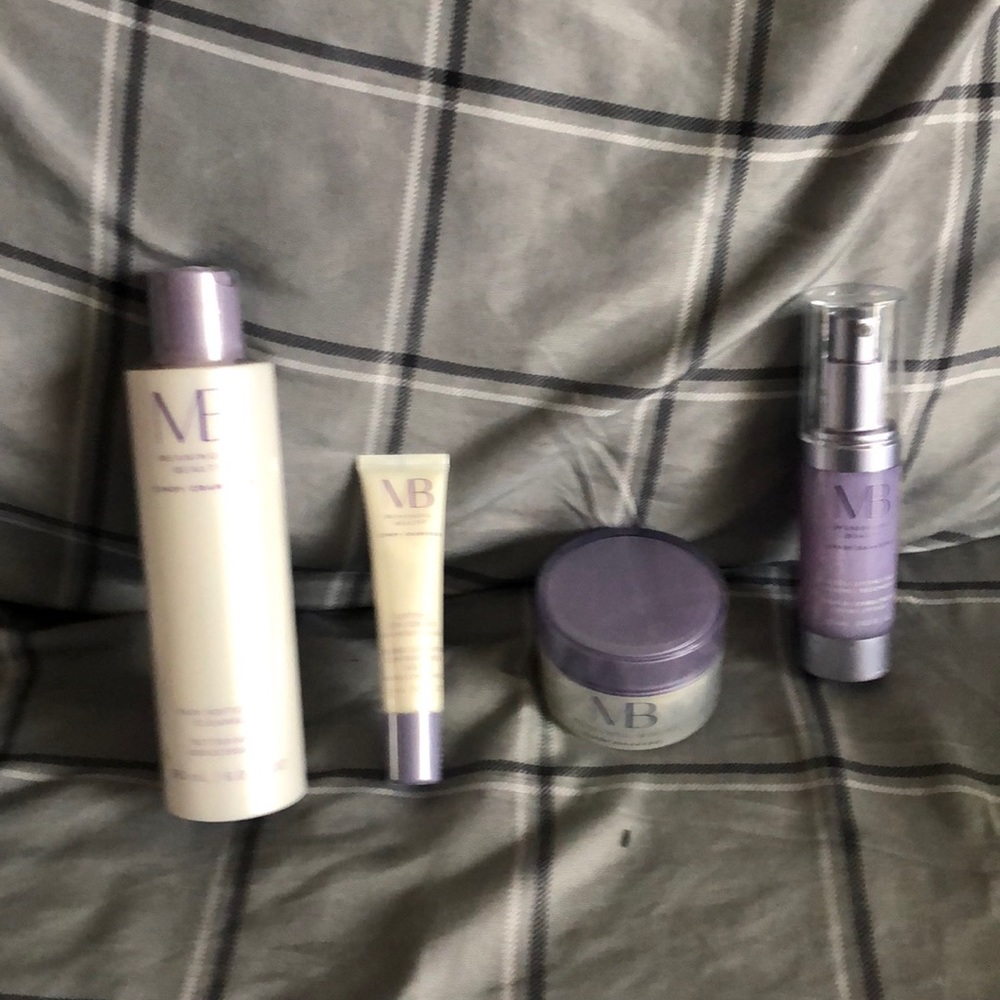 Ladies mb lot of beauty aids